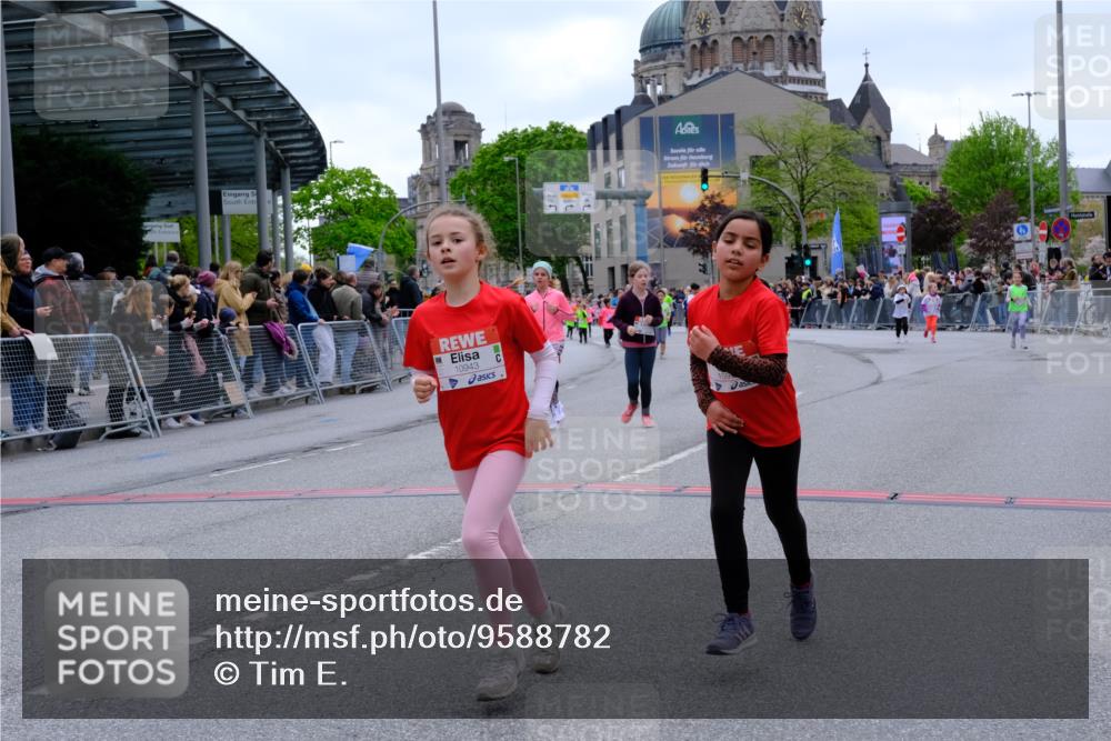 25.04.2026 - Das Zehntel Tim E. http://msf.ph/oto/9588782 25.04.2026 13:04:23 Ziel 10019, 10023, 10024, 10722, 10932, 10943, 10951, 11038, 11074, 11402, 11418, 11535, 11677, 12076, 12107, 12118, 12346, 12415, 12540 meine-sportfotos.de
