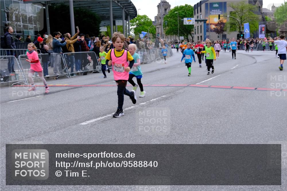25.04.2026 - Das Zehntel Tim E. http://msf.ph/oto/9588840 25.04.2026 13:04:43 Ziel 10048, 10064, 10084, 10111, 10113, 10117, 10120, 10324, 10447, 10757, 10769, 10779, 11186, 11199, 11288, 11455, 11537, 12501, 12551, 12562, 12637, 12836 meine-sportfotos.de
