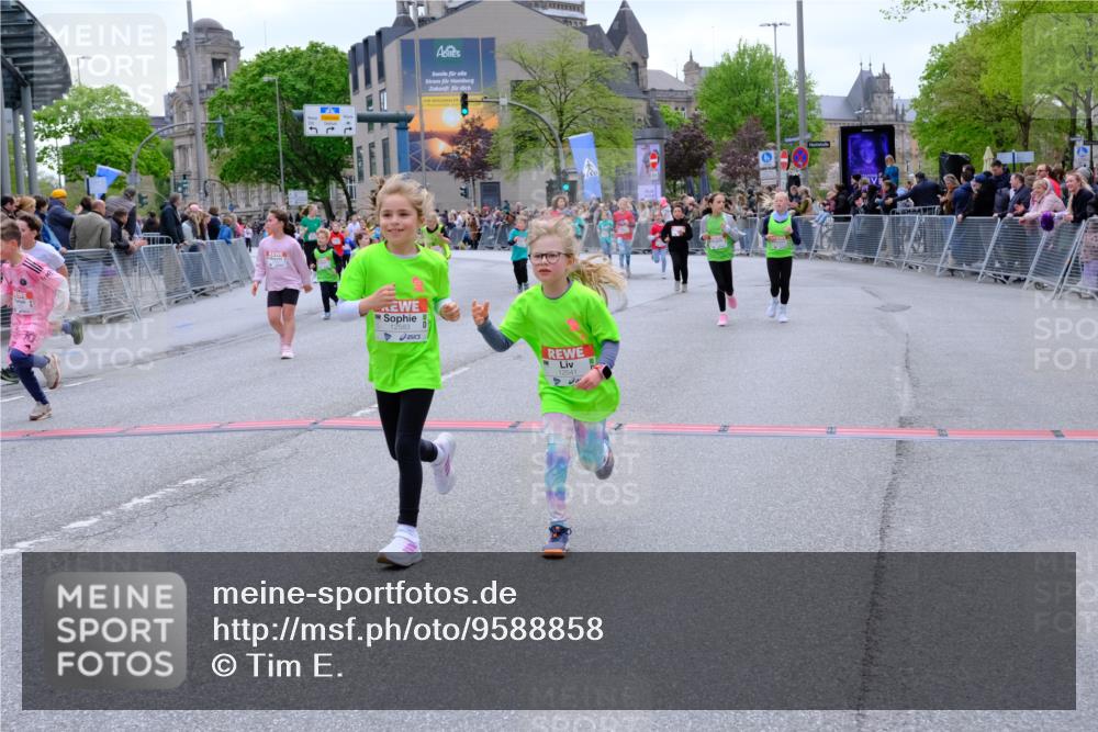 25.04.2026 - Das Zehntel Tim E. http://msf.ph/oto/9588858 25.04.2026 13:04:50 Ziel 10334, 10723, 10724, 10726, 10757, 10769, 10779, 11185, 11186, 11288, 11435, 11450, 12027, 12186, 12215, 12384, 12385, 12501, 12513, 12541, 12583, 12820, 12836 meine-sportfotos.de