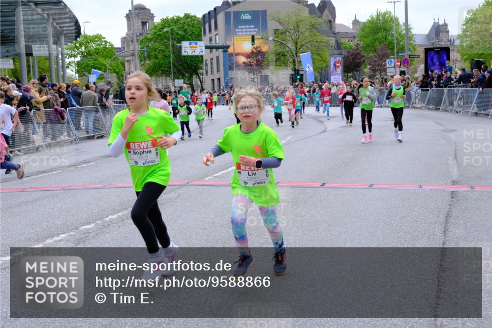 25.04.2026 - Das Zehntel Tim E. http://msf.ph/oto/9588866 25.04.2026 13:04:51 Ziel 10334, 10723, 10724, 10726, 10757, 10769, 11115, 11185, 11186, 11190, 11209, 11288, 11435, 11450, 12027, 12186, 12215, 12384, 12385, 12501, 12513, 12541, 12583, 12820, 12823, 12836 meine-sportfotos.de