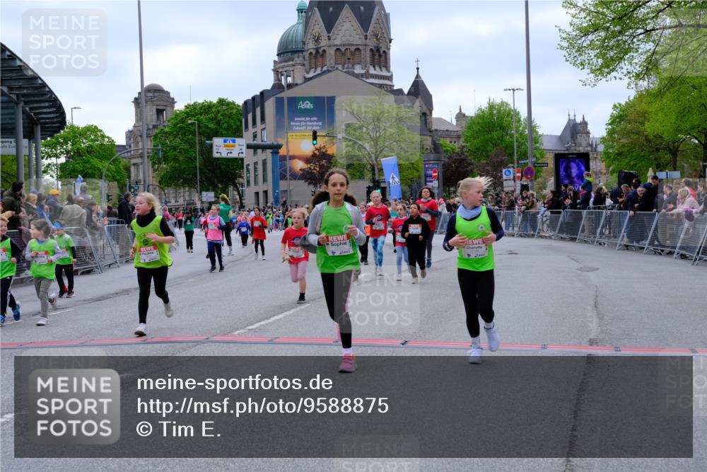 25.04.2026 - Das Zehntel Tim E. http://msf.ph/oto/9588875 25.04.2026 13:04:54 Ziel 10334, 10723, 10724, 10726, 10754, 10773, 10980, 11000, 11114, 11115, 11185, 11186, 11190, 11209, 11225, 11288, 11435, 11450, 11600, 12027, 12060, 12186, 12215, 12384, 12385, 12513, 12541, 12583, 12820, 12823, 12836 meine-sportfotos.de