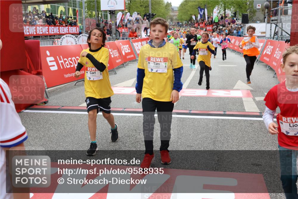 25.04.2026 - Das Zehntel Strokosch-Dieckow http://msf.ph/oto/9588935 25.04.2026 12:54:03 Ziel 10142, 10252, 10514, 10663, 11106, 11149, 11160, 11222, 11444, 11494, 11501, 11507, 11612, 11629, 11793, 11843, 11862, 12101, 12202, 12260, 12432, 12645, 12971, 10142, 10252, 10514, 10663, 11106, 11149, 11160, 11222, 11444, 11494, 11501, 11507, 11612, 11629, 11793, 11843, 11862, 12101, 12202, 12260, 12432, 12645, 12971 meine-sportfotos.de