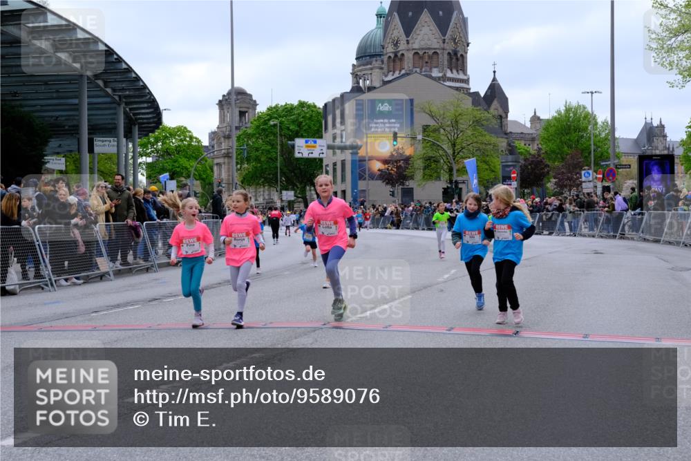 25.04.2026 - Das Zehntel Tim E. http://msf.ph/oto/9589076 25.04.2026 13:05:31 Ziel 10070, 10071, 10072, 11304, 11319, 11360, 11939, 12493, 12516, 12631, 12640, 12840, 12842 meine-sportfotos.de