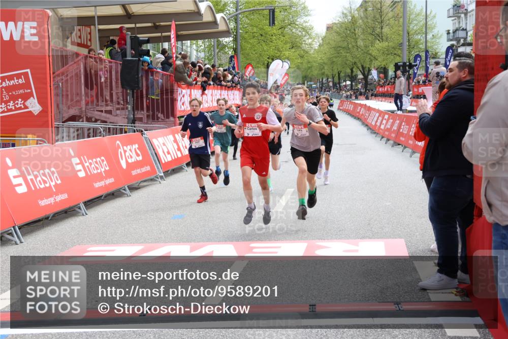 25.04.2026 - Das Zehntel Strokosch-Dieckow http://msf.ph/oto/9589201 25.04.2026 14:48:46 Ziel 15289, 15481, 16363, 16669, 16857, 17485, 17924, 17944, 18234, 15289, 15481, 16363, 16669, 16857, 17485, 17924, 17944, 18234 meine-sportfotos.de