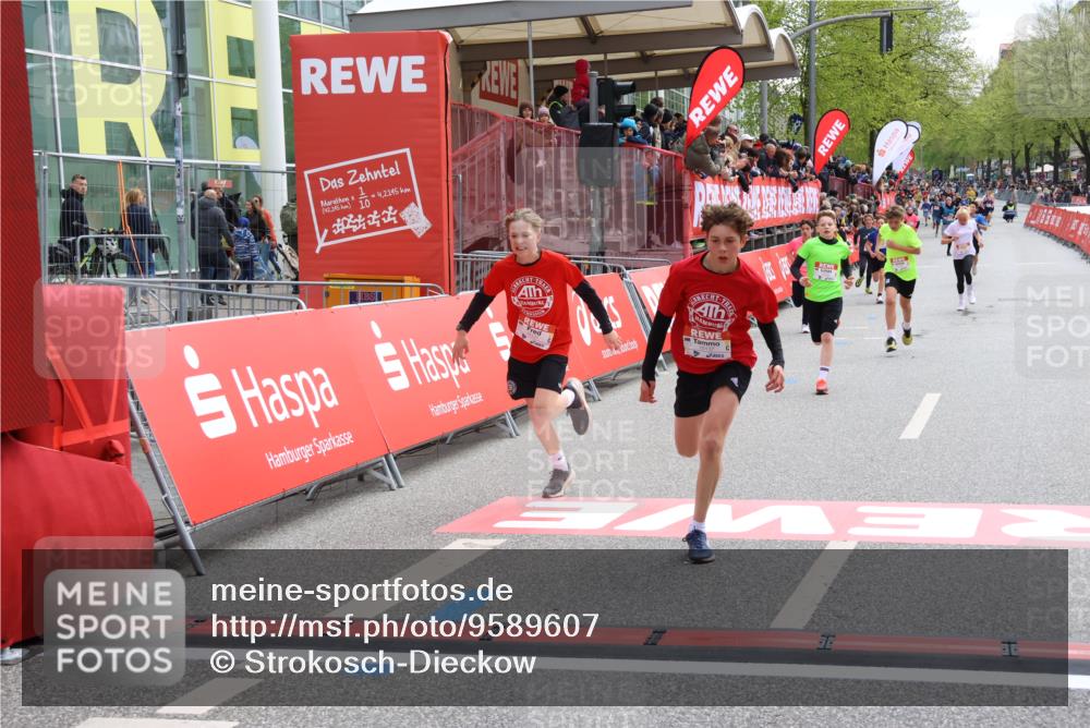25.04.2026 - Das Zehntel Strokosch-Dieckow http://msf.ph/oto/9589607 25.04.2026 14:49:17 Ziel 15131, 15137, 16066, 16445, 16689, 16798, 17421, 17886, 18210, 18233, 15131, 15137, 16066, 16445, 16689, 16798, 17421, 17886, 18210, 18233 meine-sportfotos.de