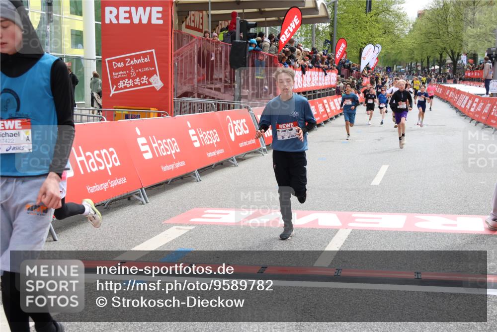 25.04.2026 - Das Zehntel Strokosch-Dieckow http://msf.ph/oto/9589782 25.04.2026 14:49:28 Ziel 15266, 15728, 16235, 16708, 17009, 17333, 17422, 17910, 15266, 15728, 16235, 16708, 17009, 17333, 17422, 17910 meine-sportfotos.de