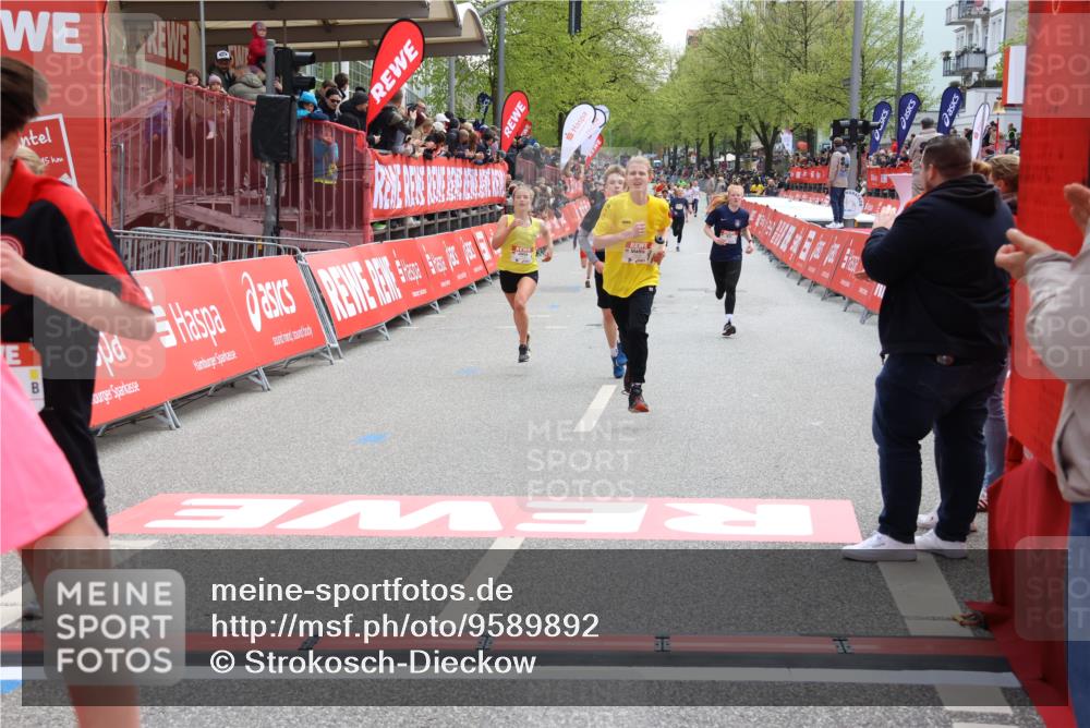 25.04.2026 - Das Zehntel Strokosch-Dieckow http://msf.ph/oto/9589892 25.04.2026 14:49:39 Ziel 15224, 15291, 15630, 15691, 15787, 16994, 17070, 17629, 17876, 17958, 18116, 15224, 15291, 15630, 15691, 15787, 16994, 17070, 17629, 17876, 17958, 18116 meine-sportfotos.de