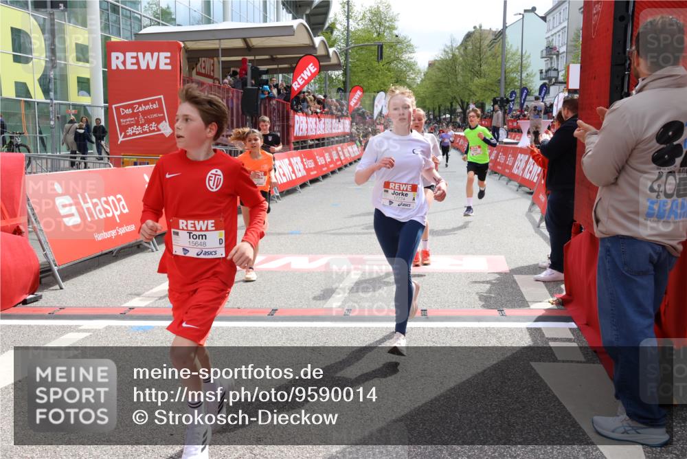 25.04.2026 - Das Zehntel Strokosch-Dieckow http://msf.ph/oto/9590014 25.04.2026 14:49:54 Ziel 15648, 15892, 15983, 16593, 16596, 16766, 17075, 17078, 17080, 17478, 17774, 17880, 17903, 18180, 18183, 18280, 15648, 15892, 15983, 16593, 16596, 16766, 17075, 17078, 17080, 17478, 17774, 17880, 17903, 18180, 18183, 18280 meine-sportfotos.de