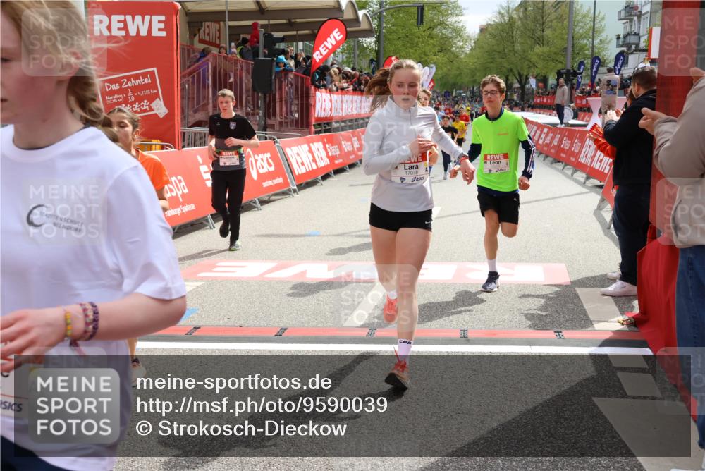 25.04.2026 - Das Zehntel Strokosch-Dieckow http://msf.ph/oto/9590039 25.04.2026 14:49:55 Ziel 15648, 15892, 15928, 15983, 16593, 16596, 16766, 17075, 17078, 17080, 17478, 17774, 17880, 17903, 18180, 18183, 15648, 15892, 15928, 15983, 16593, 16596, 16766, 17075, 17078, 17080, 17478, 17774, 17880, 17903, 18180, 18183 meine-sportfotos.de