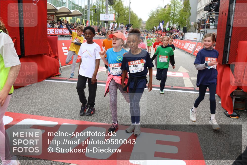 25.04.2026 - Das Zehntel Strokosch-Dieckow http://msf.ph/oto/9590043 25.04.2026 12:59:47 Ziel 10074, 10184, 10210, 10550, 10595, 10618, 10644, 10925, 11110, 11123, 11328, 11329, 11374, 11411, 11470, 11645, 11778, 11829, 11865, 12038, 12166, 12381, 12436, 10074, 10184, 10210, 10550, 10595, 10618, 10644, 10925, 11110, 11123, 11328, 11329, 11374, 11411, 11470, 11645, 11778, 11829, 11865, 12038, 12166, 12381, 12436 meine-sportfotos.de