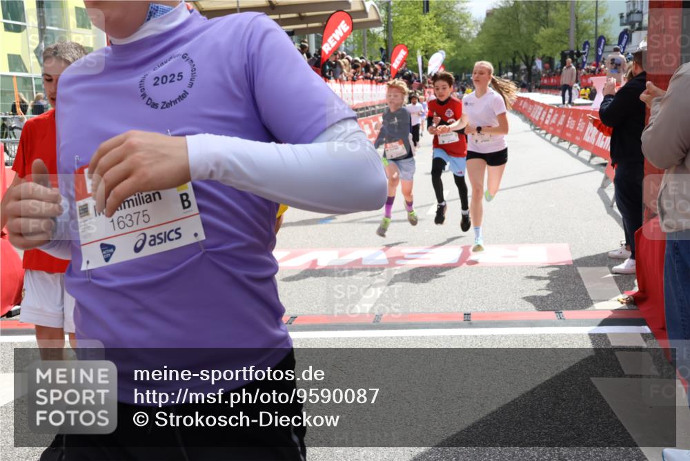 25.04.2026 - Das Zehntel Strokosch-Dieckow http://msf.ph/oto/9590087 25.04.2026 14:50:01 Ziel 15286, 15892, 15928, 15983, 16375, 16596, 17081, 17127, 17134, 17448, 17566, 17630, 17720, 17903, 18261, 15286, 15892, 15928, 15983, 16375, 16596, 17081, 17127, 17134, 17448, 17566, 17630, 17720, 17903, 18261 meine-sportfotos.de