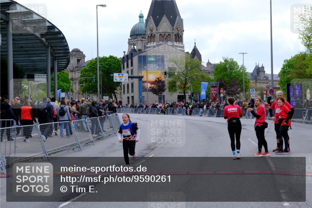 25.04.2026 - Das Zehntel Tim E. http://msf.ph/oto/9590261 25.04.2026 13:11:25 Ziel 10462 meine-sportfotos.de