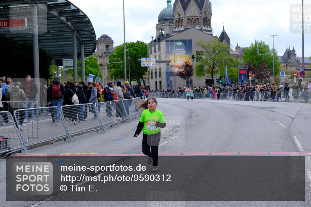 25.04.2026 - Das Zehntel Tim E. http://msf.ph/oto/9590312 25.04.2026 13:12:37 Ziel 12712 meine-sportfotos.de