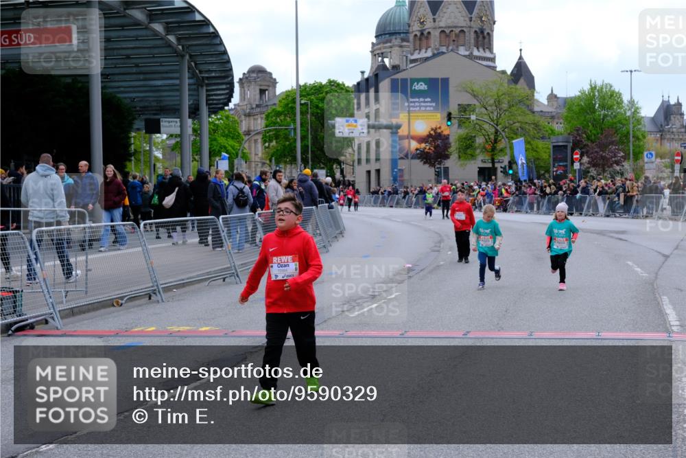 25.04.2026 - Das Zehntel Tim E. http://msf.ph/oto/9590329 25.04.2026 13:13:00 Ziel 12808, 12814, 12994 meine-sportfotos.de