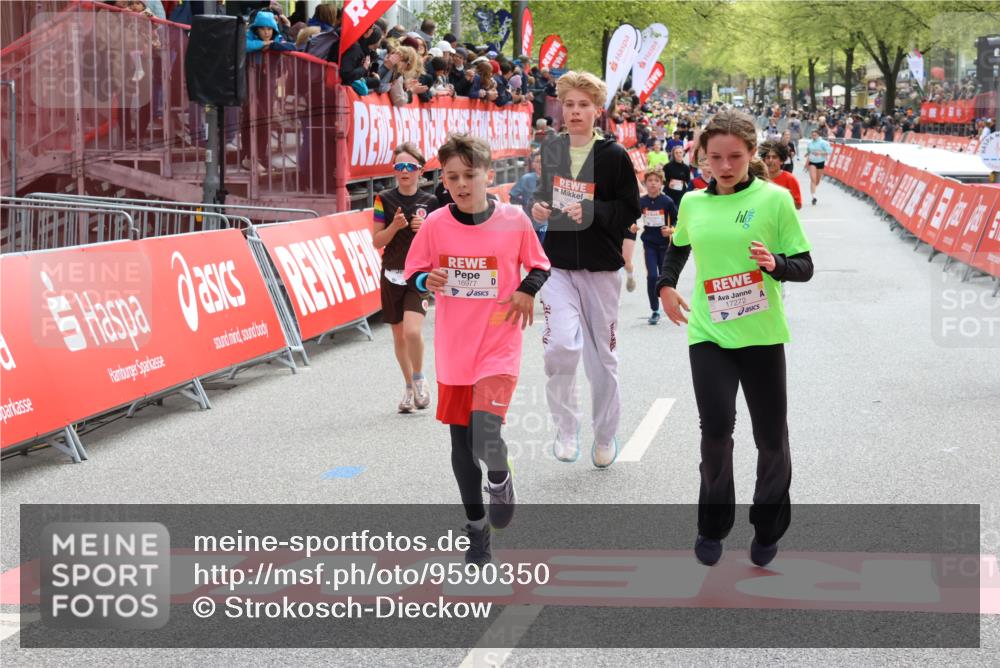 25.04.2026 - Das Zehntel Strokosch-Dieckow http://msf.ph/oto/9590350 25.04.2026 14:50:41 Ziel 15223, 15625, 16731, 16830, 16877, 16893, 16977, 17102, 17272, 17578, 18252, 15223, 15625, 16731, 16830, 16877, 16893, 16977, 17102, 17272, 17578, 18252 meine-sportfotos.de