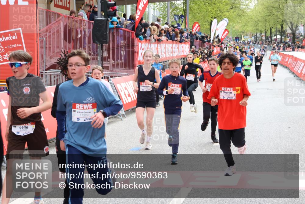 25.04.2026 - Das Zehntel Strokosch-Dieckow http://msf.ph/oto/9590363 25.04.2026 14:50:45 Ziel 15223, 15708, 15981, 16513, 16542, 16594, 16630, 16717, 16731, 16830, 16893, 16977, 17102, 17272, 17329, 17369, 17507, 17578, 18239, 18307, 15223, 15708, 15981, 16513, 16542, 16594, 16630, 16717, 16731, 16830, 16893, 16977, 17102, 17272, 17329, 17369, 17507, 17578, 18239, 18307 meine-sportfotos.de