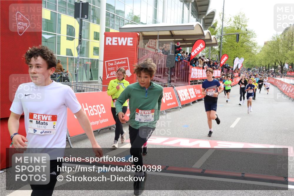 25.04.2026 - Das Zehntel Strokosch-Dieckow http://msf.ph/oto/9590398 25.04.2026 14:51:06 Ziel 15339, 16237, 16699, 16707, 16886, 17419, 17429, 18011, 18176, 18229, 18287, 18336, 15339, 16237, 16699, 16707, 16886, 17419, 17429, 18011, 18176, 18229, 18287, 18336 meine-sportfotos.de