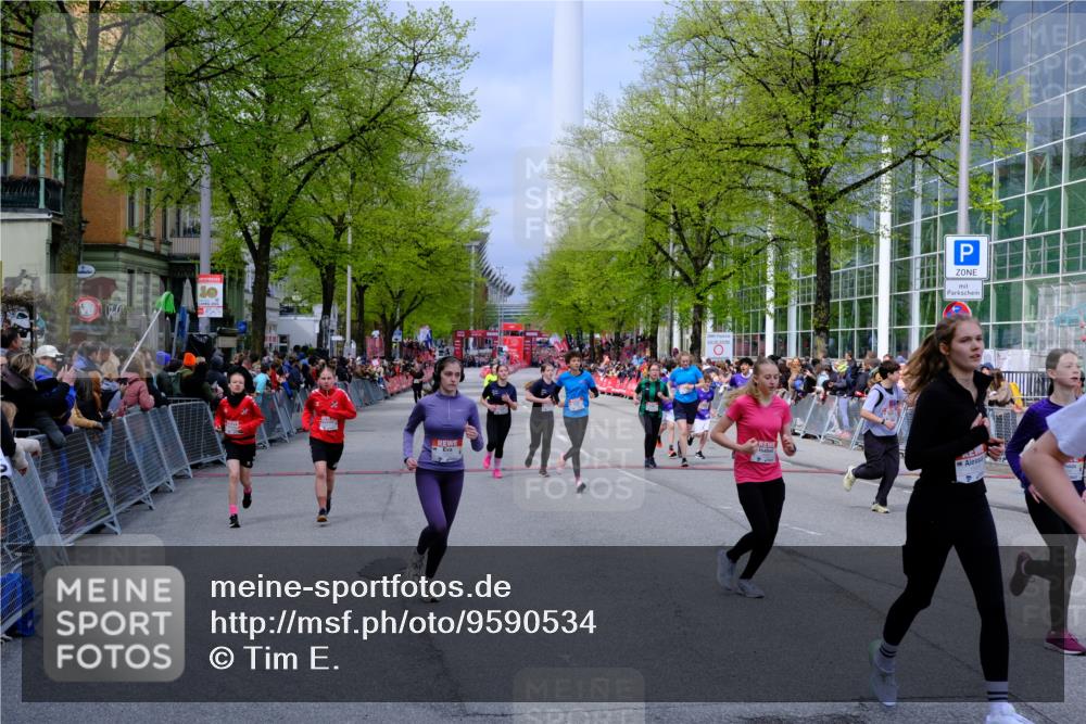 25.04.2026 - Das Zehntel Tim E. http://msf.ph/oto/9590534 25.04.2026 14:31:13 Ziel  meine-sportfotos.de