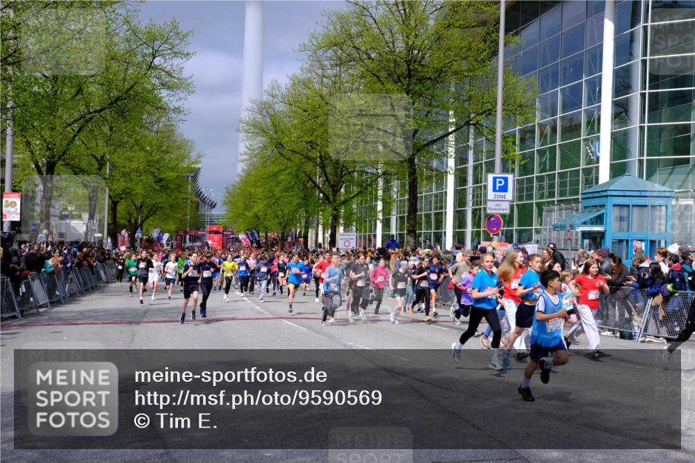 25.04.2026 - Das Zehntel Tim E. http://msf.ph/oto/9590569 25.04.2026 14:32:04 Ziel  meine-sportfotos.de
