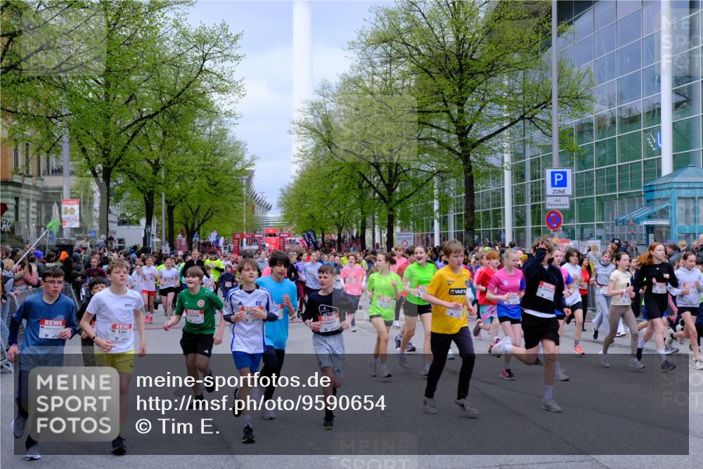 25.04.2026 - Das Zehntel Tim E. http://msf.ph/oto/9590654 25.04.2026 14:32:26 Ziel  meine-sportfotos.de