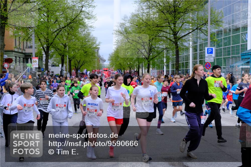 25.04.2026 - Das Zehntel Tim E. http://msf.ph/oto/9590666 25.04.2026 14:32:32 Ziel  meine-sportfotos.de
