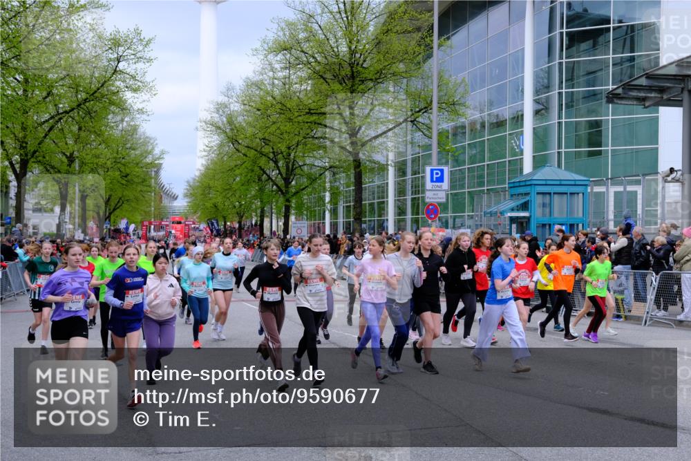 25.04.2026 - Das Zehntel Tim E. http://msf.ph/oto/9590677 25.04.2026 14:32:38 Ziel  meine-sportfotos.de