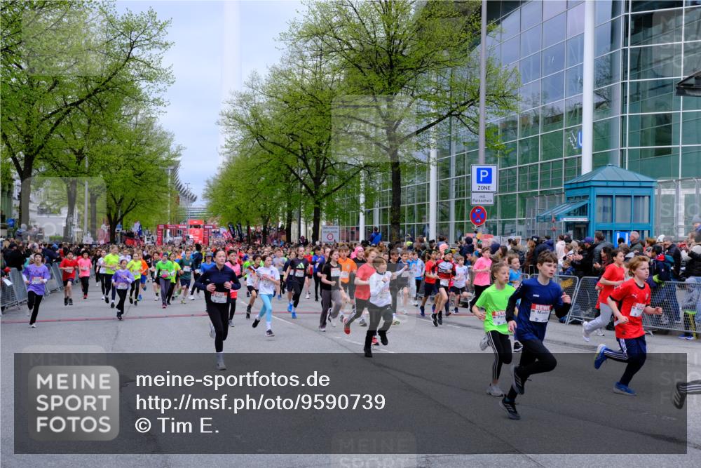 25.04.2026 - Das Zehntel Tim E. http://msf.ph/oto/9590739 25.04.2026 14:33:35 Ziel  meine-sportfotos.de
