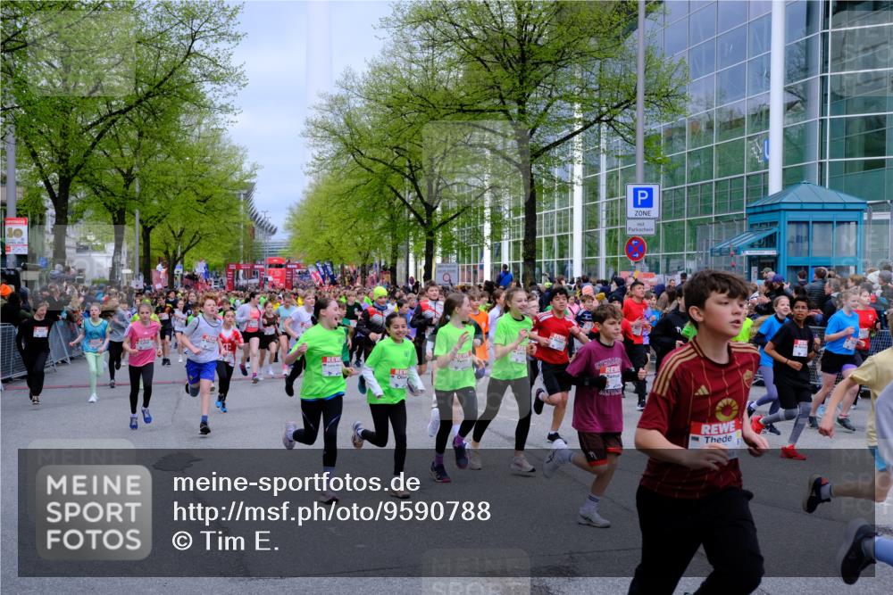 25.04.2026 - Das Zehntel Tim E. http://msf.ph/oto/9590788 25.04.2026 14:33:48 Ziel  meine-sportfotos.de