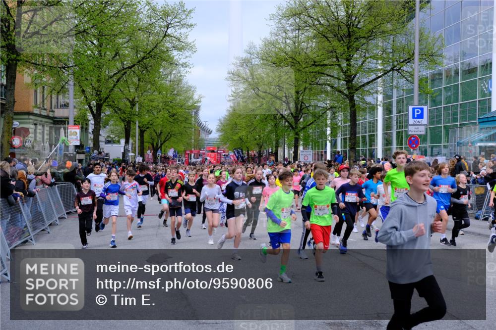 25.04.2026 - Das Zehntel Tim E. http://msf.ph/oto/9590806 25.04.2026 14:33:51 Ziel  meine-sportfotos.de