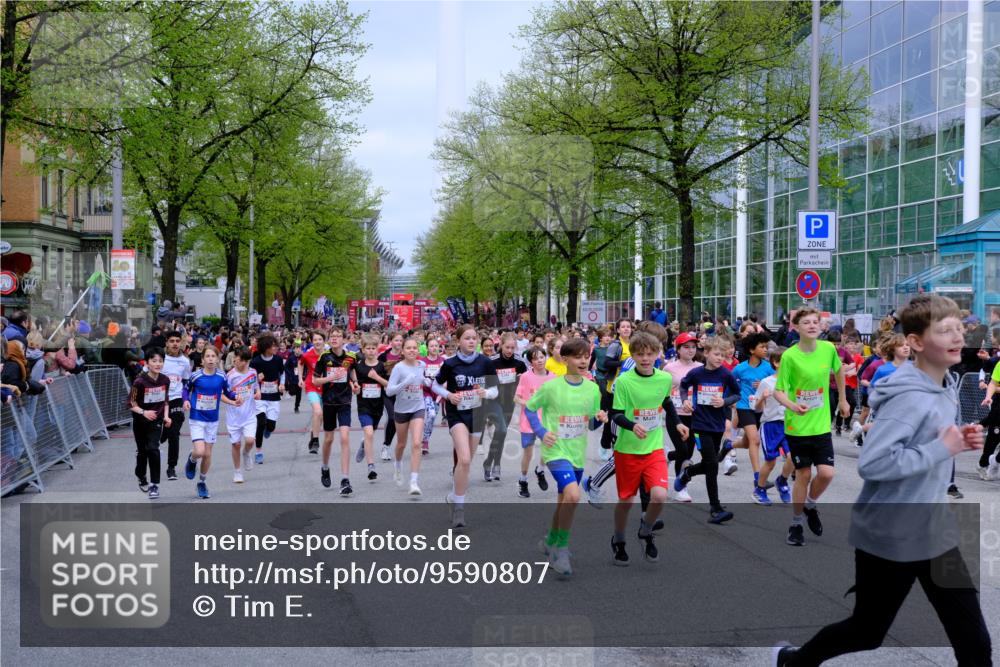 25.04.2026 - Das Zehntel Tim E. http://msf.ph/oto/9590807 25.04.2026 14:33:52 Ziel  meine-sportfotos.de