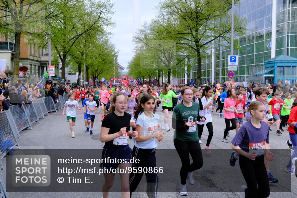 25.04.2026 - Das Zehntel Tim E. http://msf.ph/oto/9590866 25.04.2026 14:34:09 Ziel  meine-sportfotos.de