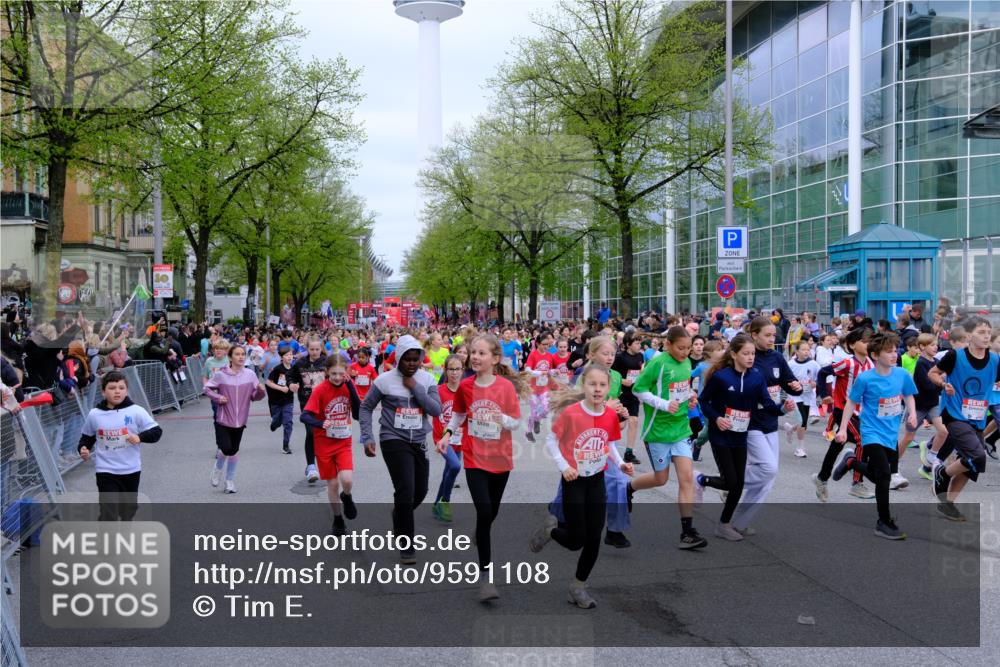 25.04.2026 - Das Zehntel Tim E. http://msf.ph/oto/9591108 25.04.2026 14:35:48 Ziel  meine-sportfotos.de