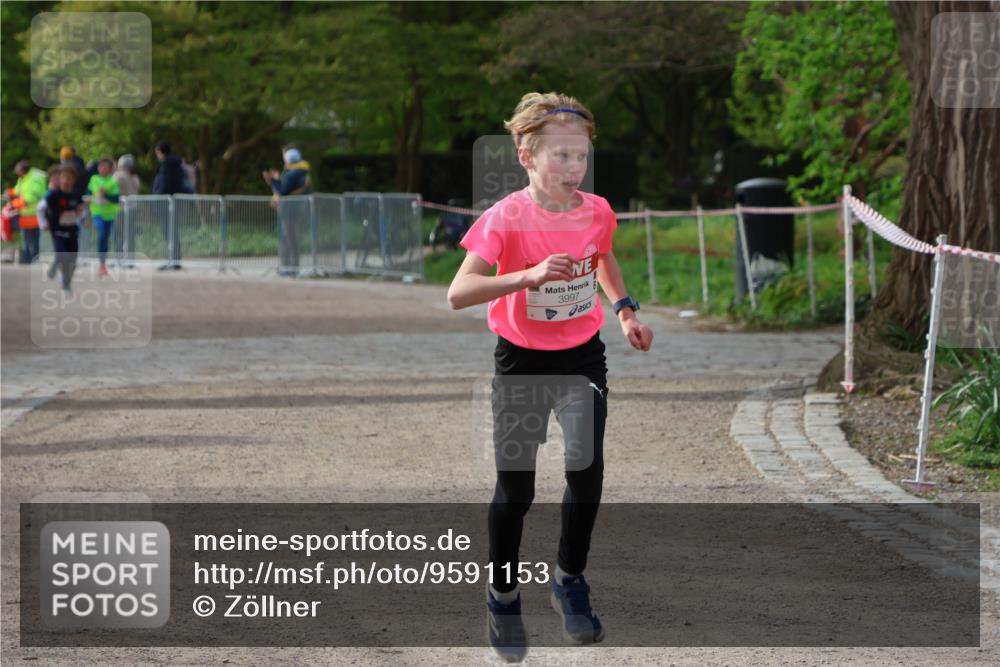 25.04.2026 - Das Zehntel Zöllner http://msf.ph/oto/9591153 25.04.2026 08:37:35 Laufen 3997 meine-sportfotos.de