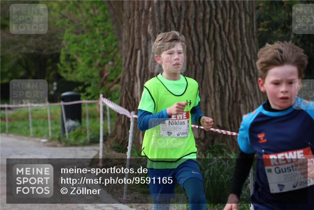 25.04.2026 - Das Zehntel Zöllner http://msf.ph/oto/9591165 25.04.2026 08:37:50 Laufen 3232, 2034 meine-sportfotos.de