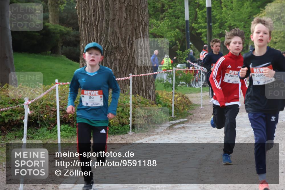 25.04.2026 - Das Zehntel Zöllner http://msf.ph/oto/9591188 25.04.2026 08:38:05 Laufen 3394, 3410, 3408 meine-sportfotos.de