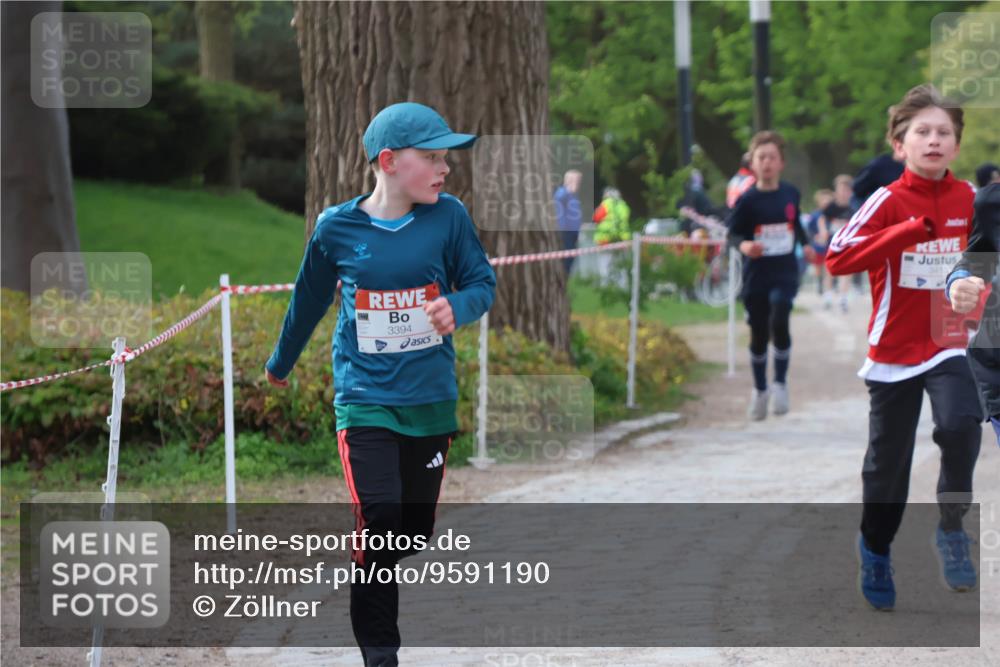 25.04.2026 - Das Zehntel Zöllner http://msf.ph/oto/9591190 25.04.2026 08:38:06 Laufen 3394, 3410 meine-sportfotos.de