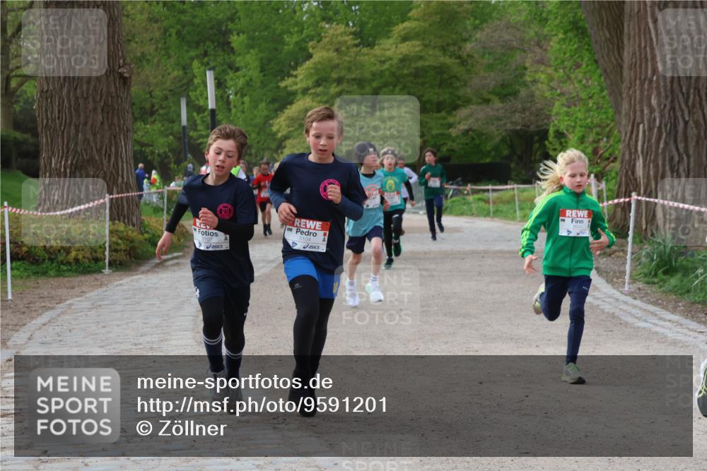 25.04.2026 - Das Zehntel Zöllner http://msf.ph/oto/9591201 25.04.2026 08:38:12 Laufen 3107, 3104 meine-sportfotos.de