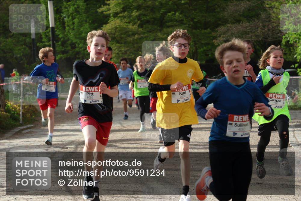 25.04.2026 - Das Zehntel Zöllner http://msf.ph/oto/9591234 25.04.2026 08:38:21 Laufen 2053, 2058, 4063, 1887 meine-sportfotos.de