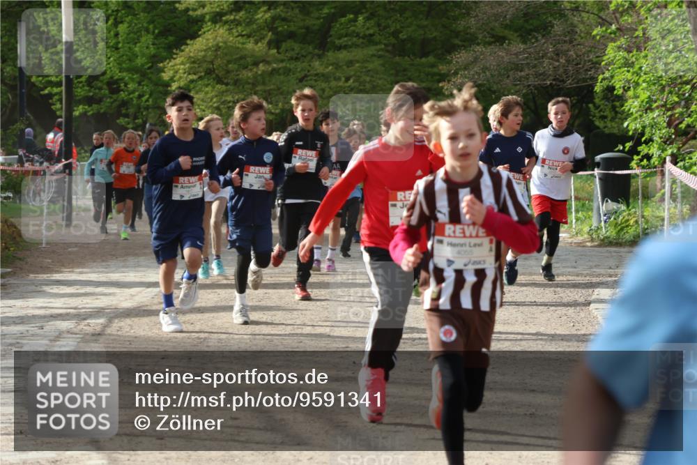 25.04.2026 - Das Zehntel Zöllner http://msf.ph/oto/9591341 25.04.2026 08:38:48 Laufen 4066 meine-sportfotos.de
