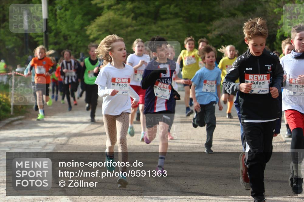 25.04.2026 - Das Zehntel Zöllner http://msf.ph/oto/9591363 25.04.2026 08:38:53 Laufen 3971, 2168, 2910 meine-sportfotos.de