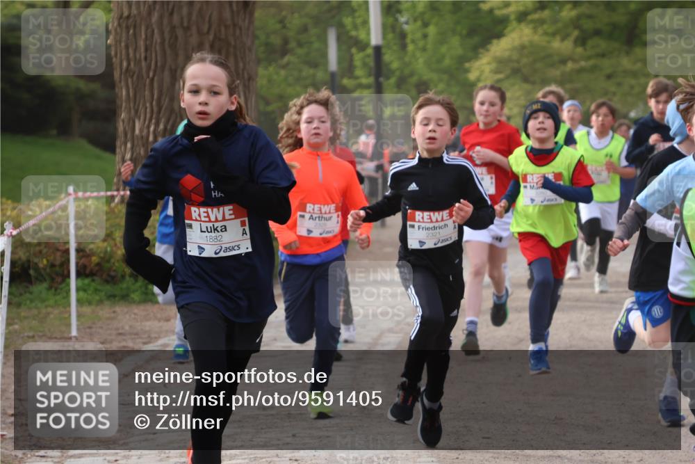 25.04.2026 - Das Zehntel Zöllner http://msf.ph/oto/9591405 25.04.2026 08:39:01 Laufen 1882, 2321 meine-sportfotos.de