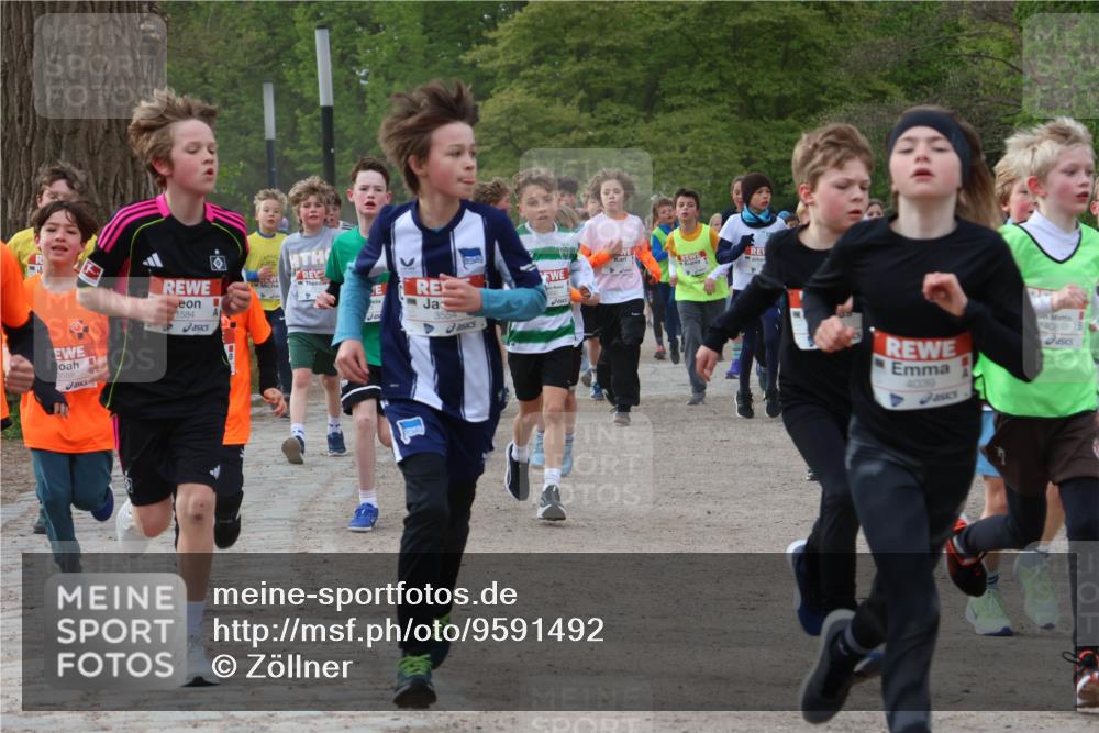 25.04.2026 - Das Zehntel Zöllner http://msf.ph/oto/9591492 25.04.2026 08:39:26 Laufen 3588, 1584, 3554, 4039, 408 meine-sportfotos.de