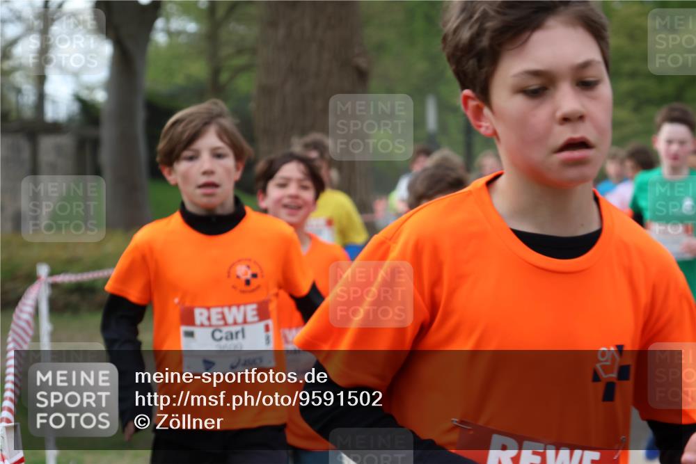 25.04.2026 - Das Zehntel Zöllner http://msf.ph/oto/9591502 25.04.2026 08:39:28 Laufen 3500 meine-sportfotos.de