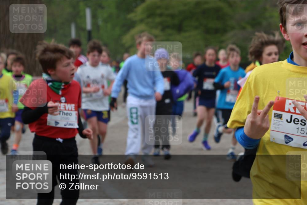 25.04.2026 - Das Zehntel Zöllner http://msf.ph/oto/9591513 25.04.2026 08:39:30 Laufen 2500, 1577, 157 meine-sportfotos.de