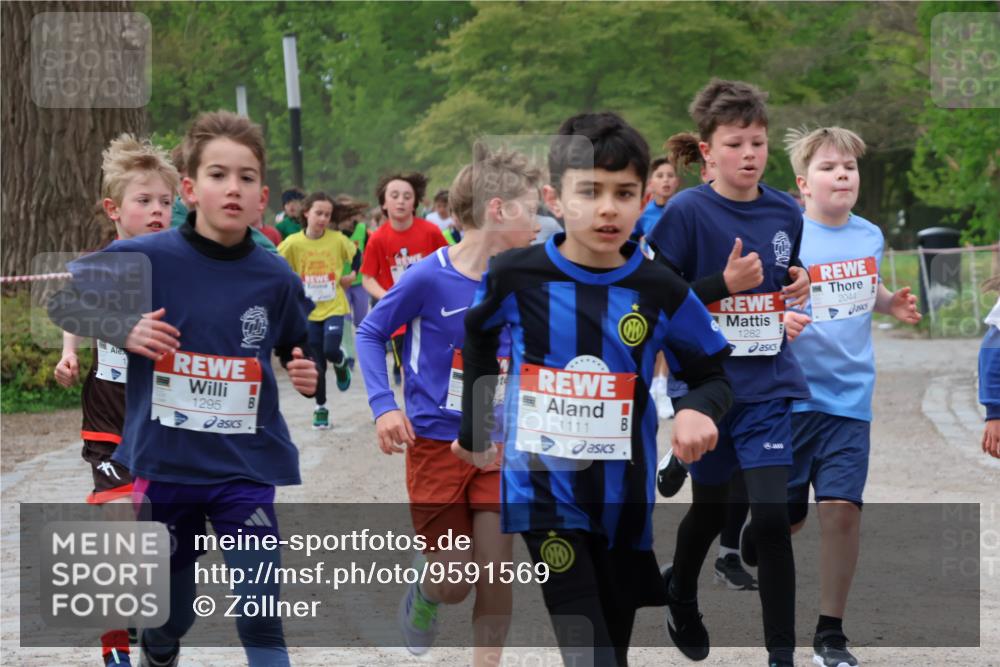 25.04.2026 - Das Zehntel Zöllner http://msf.ph/oto/9591569 25.04.2026 08:39:44 Laufen 1295, 18, 1111, 1282, 2044 meine-sportfotos.de
