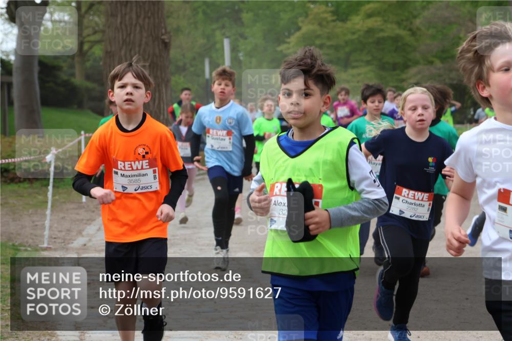 25.04.2026 - Das Zehntel Zöllner http://msf.ph/oto/9591627 25.04.2026 08:39:58 Laufen 3585, 32, 2282 meine-sportfotos.de