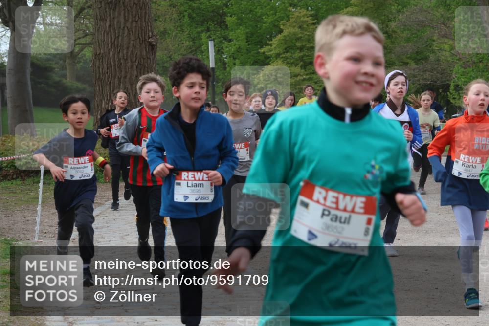 25.04.2026 - Das Zehntel Zöllner http://msf.ph/oto/9591709 25.04.2026 08:40:18 Laufen 3040, 3695, 3662, 4047 meine-sportfotos.de