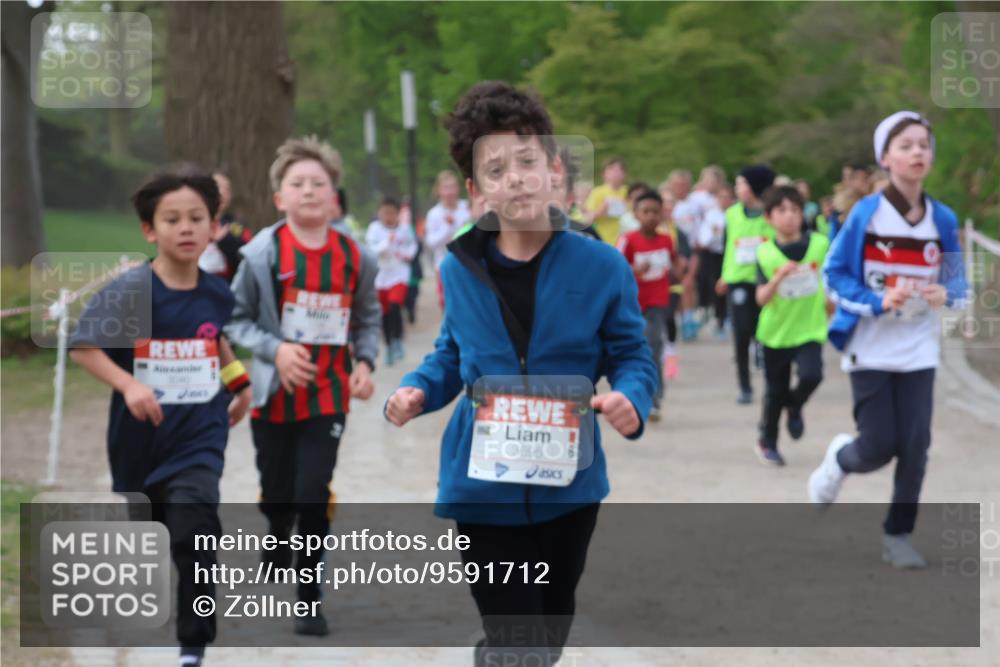 25.04.2026 - Das Zehntel Zöllner http://msf.ph/oto/9591712 25.04.2026 08:40:19 Laufen 2040, 3696 meine-sportfotos.de