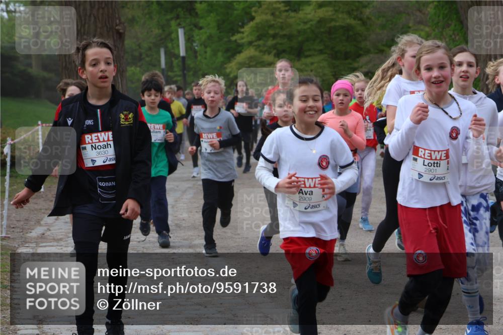 25.04.2026 - Das Zehntel Zöllner http://msf.ph/oto/9591738 25.04.2026 08:40:25 Laufen 3630, 2909, 2901 meine-sportfotos.de