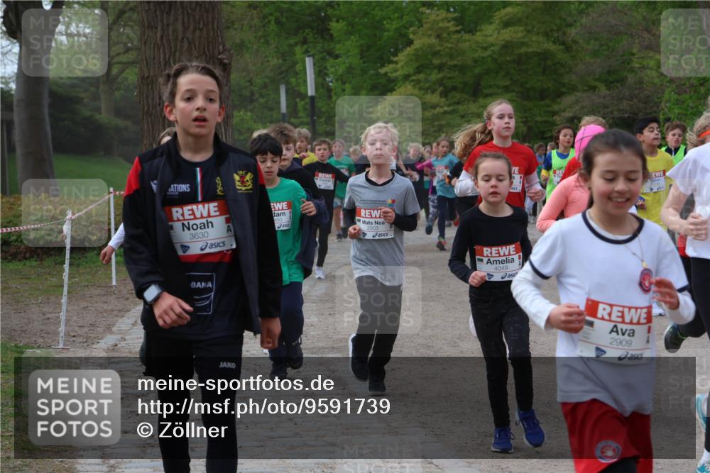 25.04.2026 - Das Zehntel Zöllner http://msf.ph/oto/9591739 25.04.2026 08:40:25 Laufen 3630, 450, 2303, 4049, 2909 meine-sportfotos.de